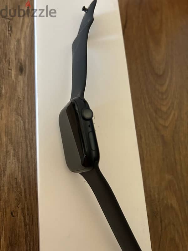 apple watch series 8 like new 1