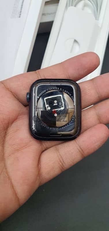 apple watch series 8 like new 2