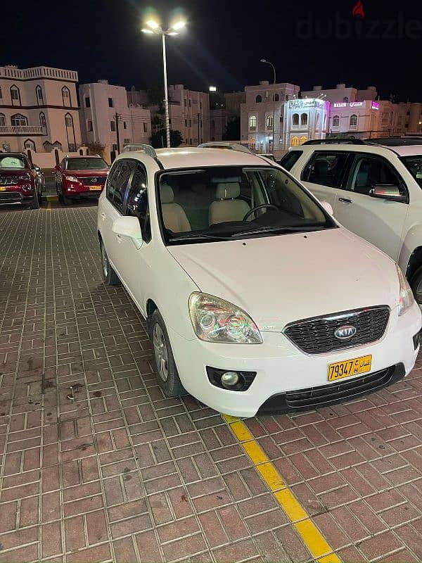 Kia Carens 2012 for urgent sale 0