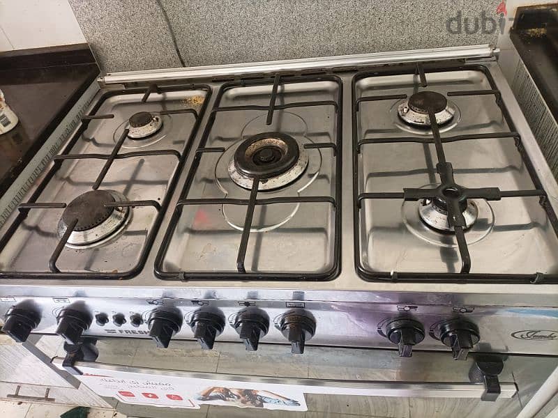 5 Burner cooking range 2