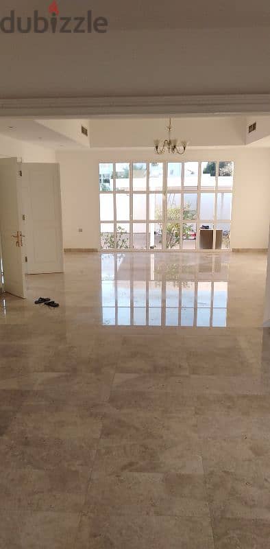 villa in embassidor area shatti quram for rent 1