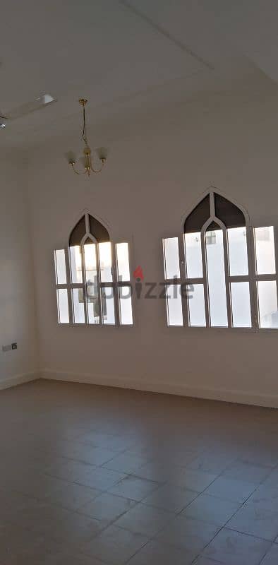 villa in embassidor area shatti quram for rent 3