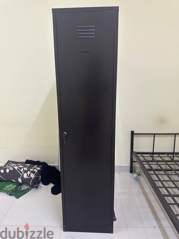 single door steel cupboard for sale (25 pcs available) 1