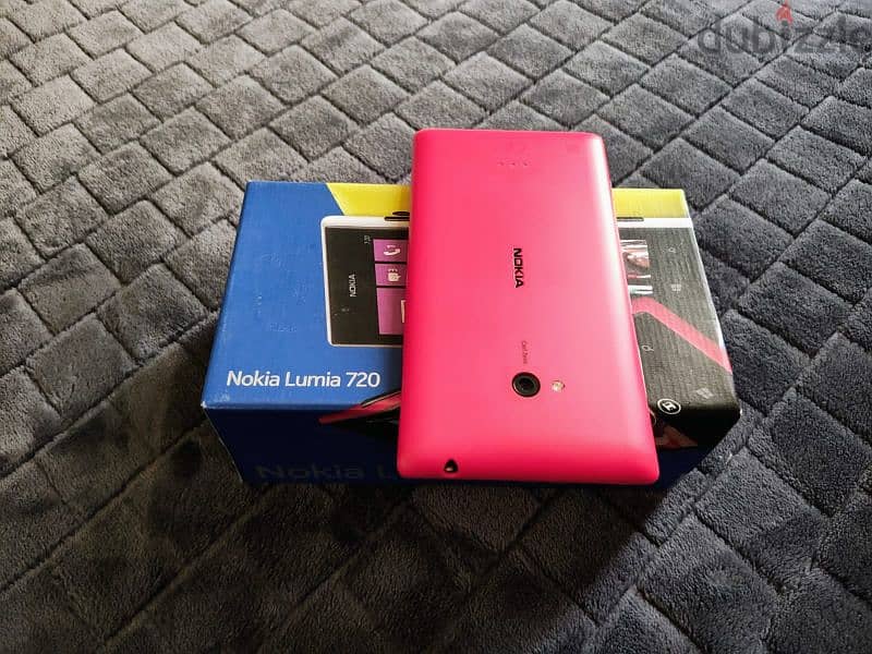 Nokia Lumia 720 Red Like Brand New for Nokia Phone Lovers 0