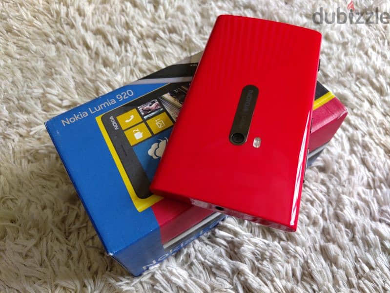 Nokia Lumia 920 Red Brand New for Nokia Collectors 5