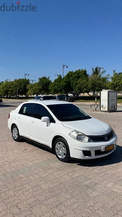 Nissan Tiida 2011