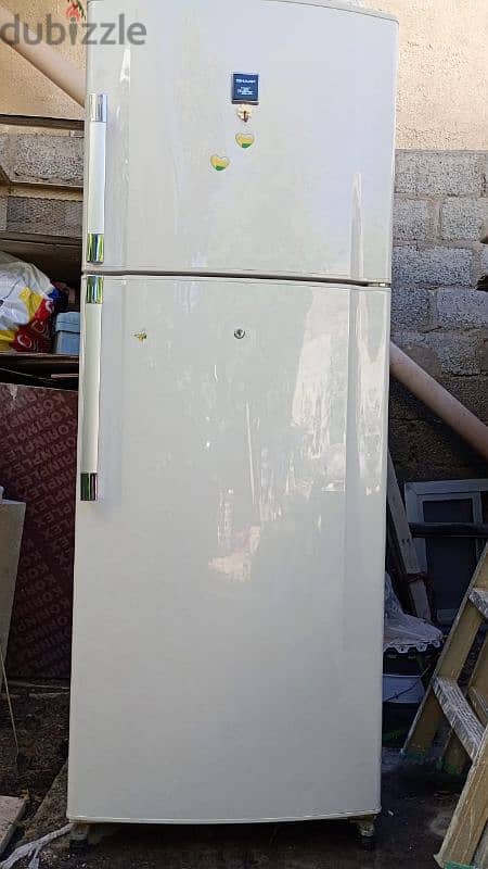 good condition fridge for sale l 4