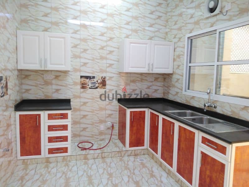 3bhk Ruwi Mumtaz Area rent 350we/=with spilt ac 9