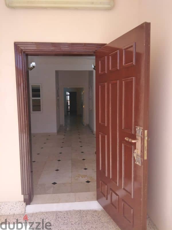 3bhk Ruwi Mumtaz Area rent 350we/=with spilt ac 15