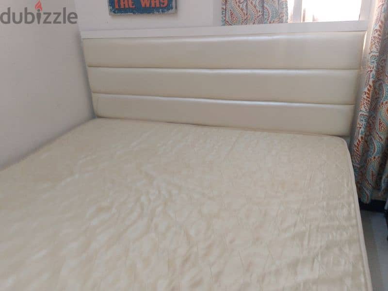 king size bed with mattress 1