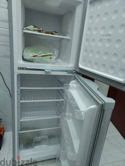 Double door refrigerator