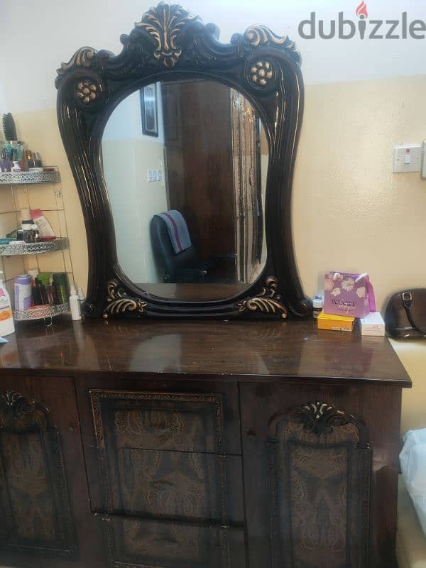 dressing table 2