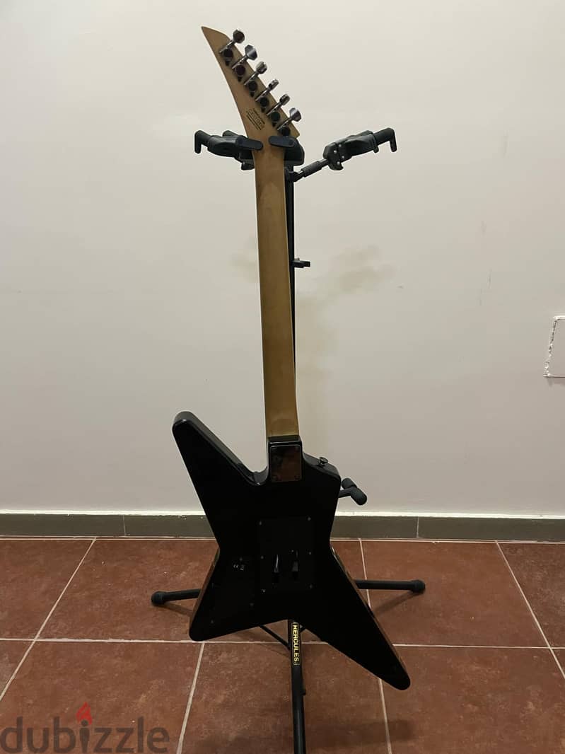 Charvel Electric Guitar 3