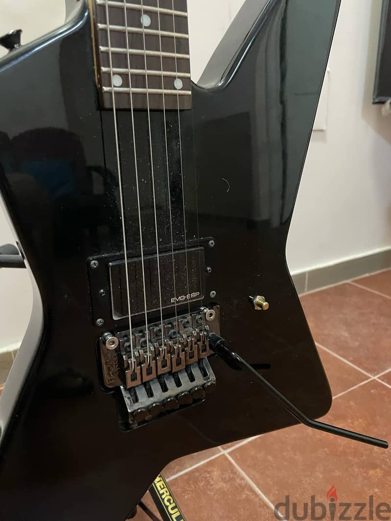 Charvel Electric Guitar 8