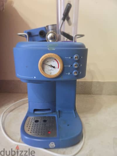 Swan Coffee Machine with Milk Tank