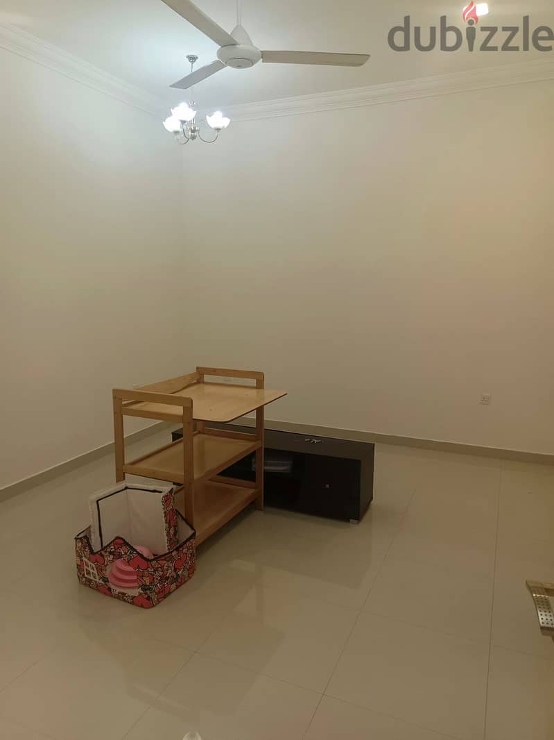 "SR-GH-706 Spacious Villa for Rent in Mawaleh North 8