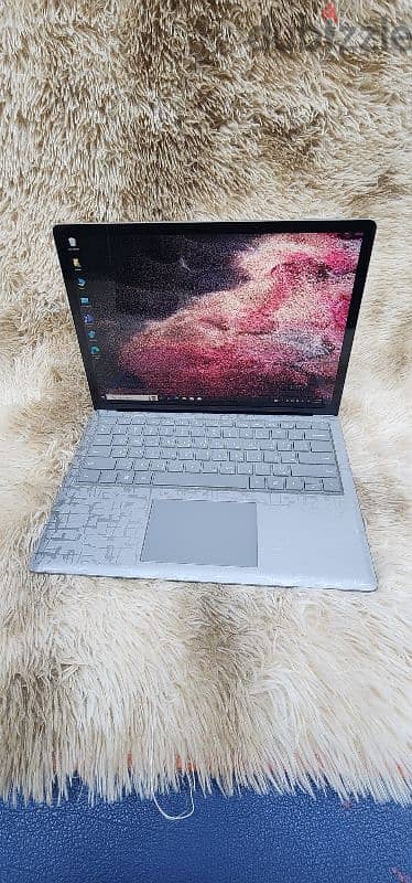 Surface laptop 2 8th genration 2k Touchscreen 0