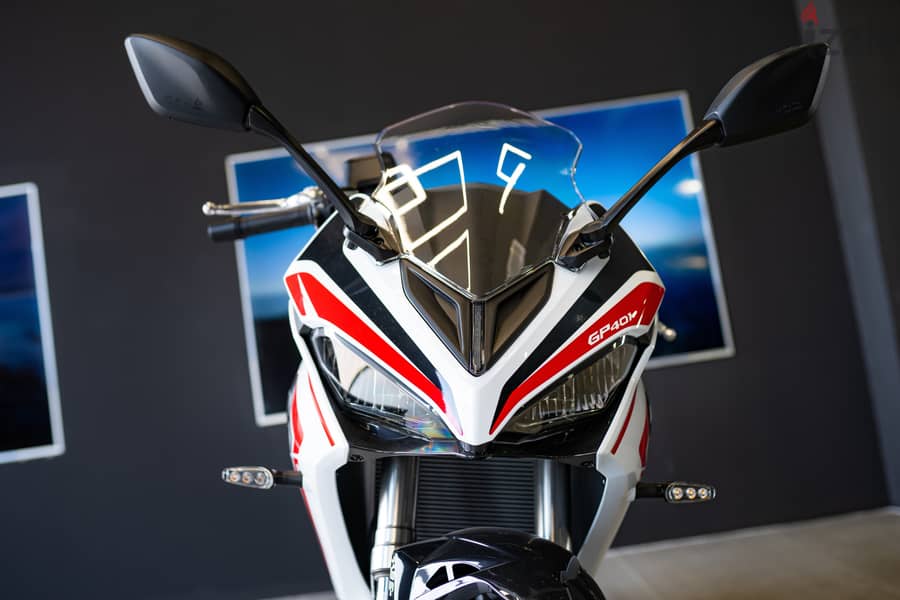 SHARMAX GP 401 Ultra WITH WARRANTY (sport bike دراجة نارية رياضية) 2