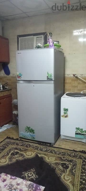 Very large refrigerator 750 litres 1