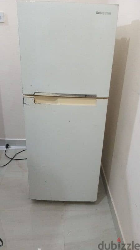 for. sale. fridge. 0