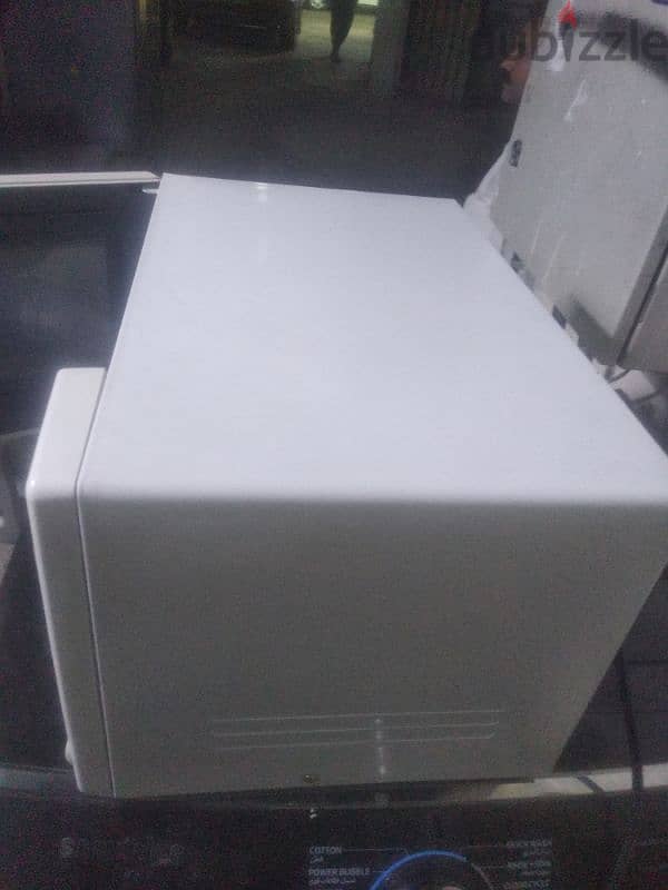 sale  macro oven good condition 2