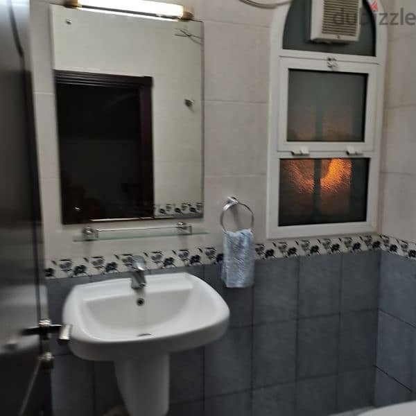 WELL MAINTAINED ROOM WITH ATT BATHROOM FOR INDIAN EXECUTIVE BATCHELOR 2