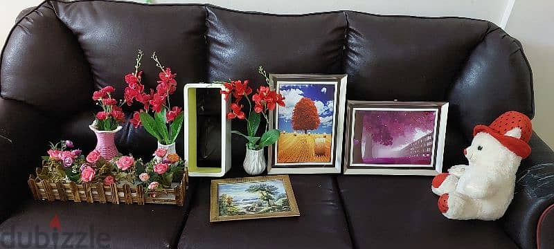 Home decorative items all together Omr. 4. . contact 96259817 1