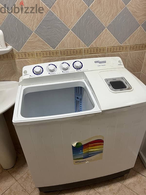 Washing machine for sale. 2