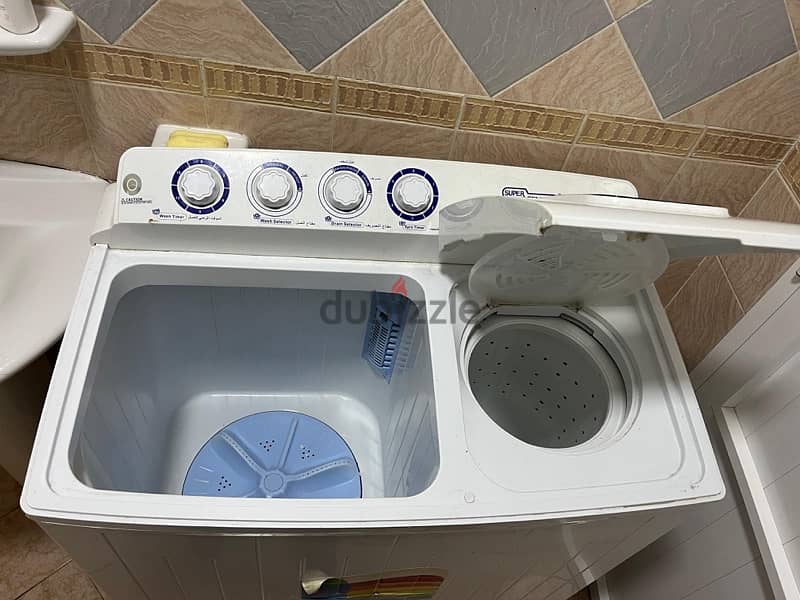 Washing machine for sale. 4