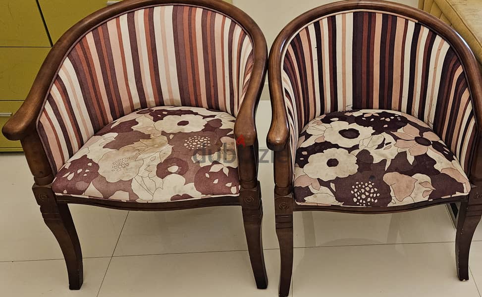 Set of 2 sturdy chairs 3