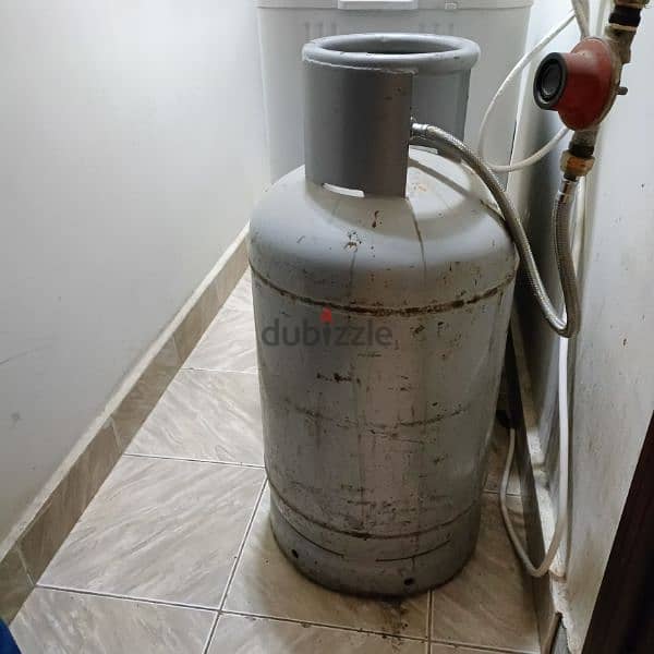 Gas cylinder with cooking range 1