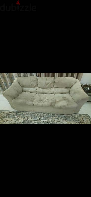 3 seater sofa fast selling 0