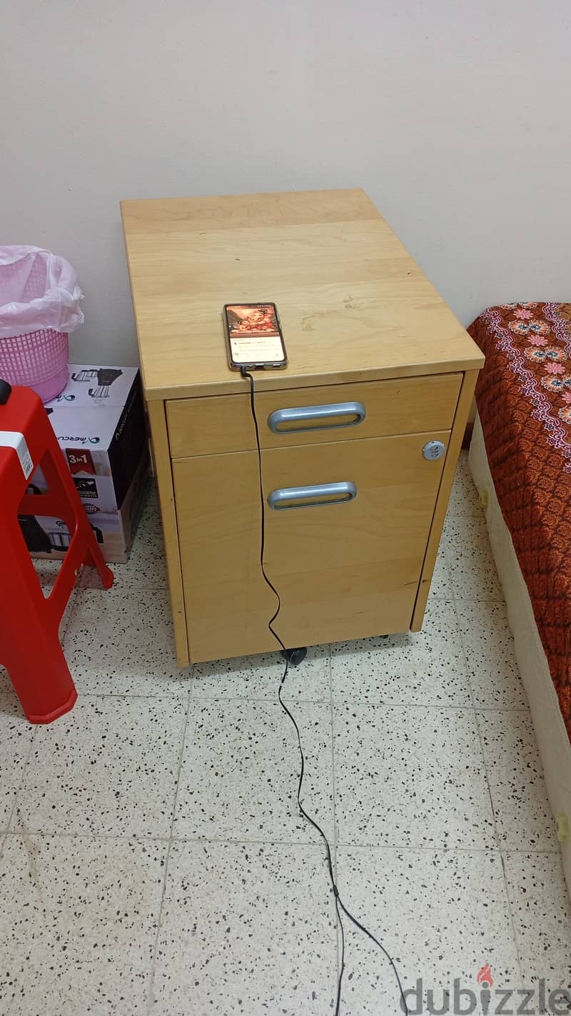 Raha bed with side table 1