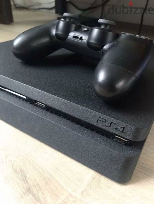 Playstation4 slim 0