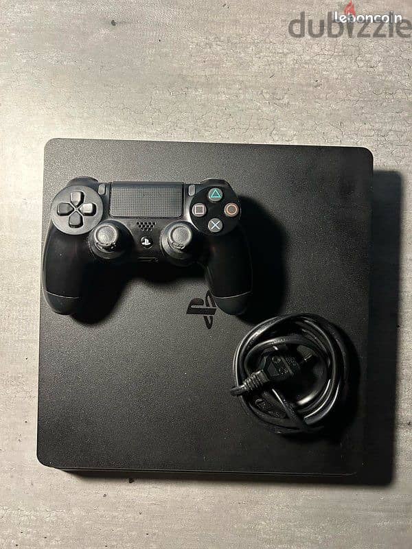 Playstation4 slim 1