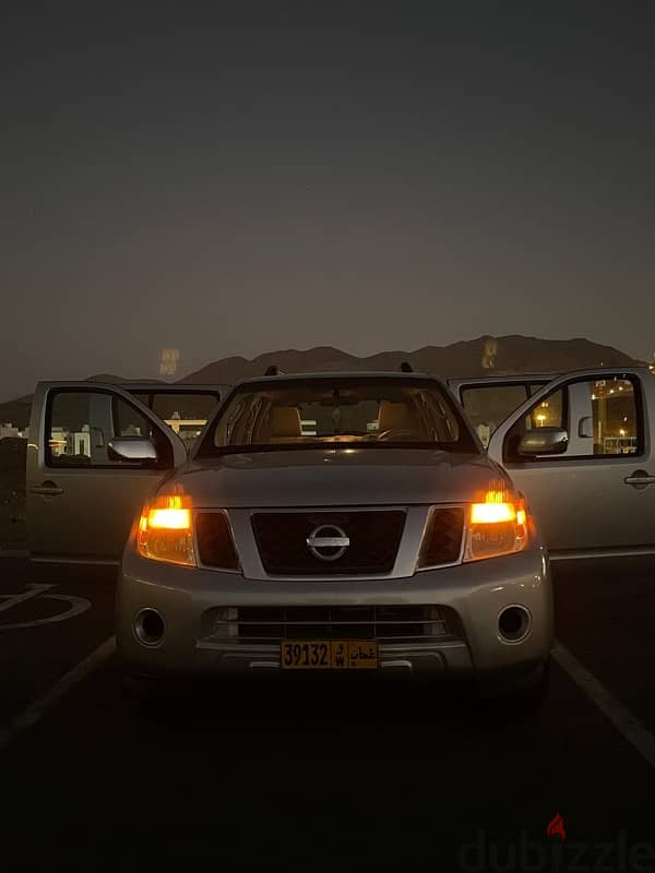 Nissan Pathfinder 2010 0