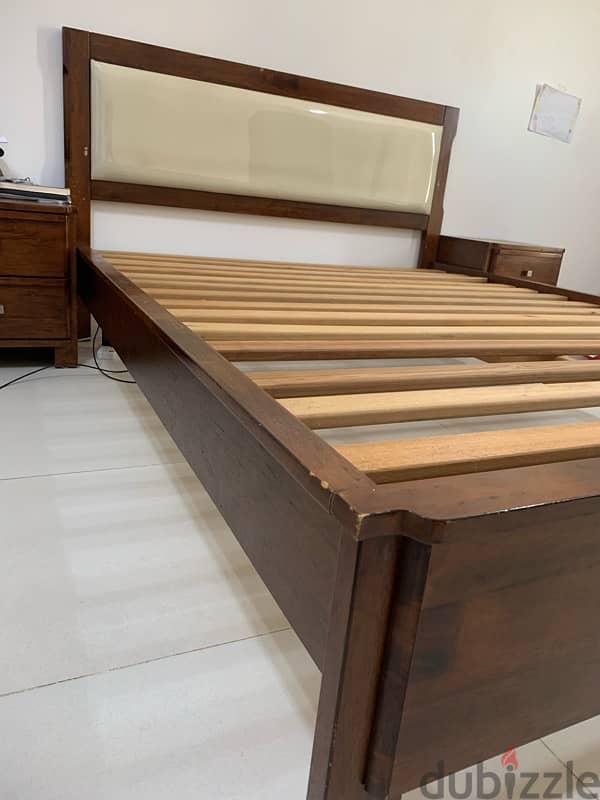 Bed 150*200 with 2 side bed in good condition 4