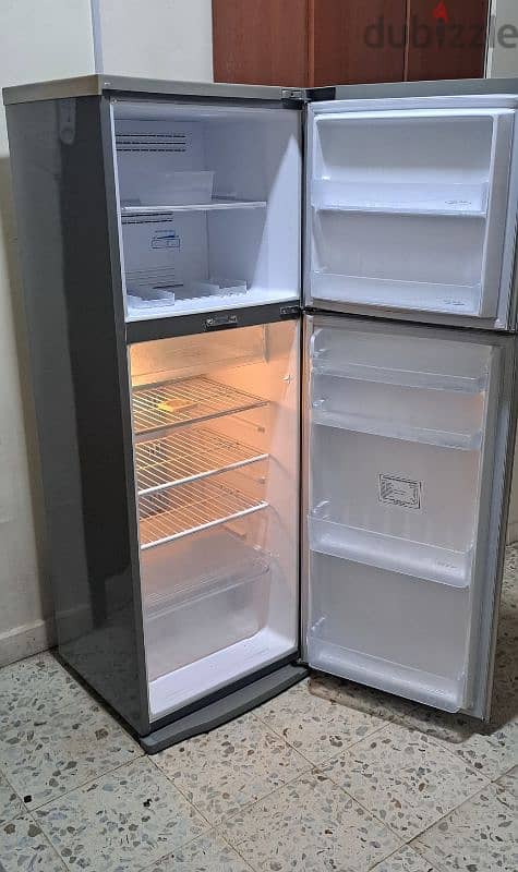 320 Liters toshiba refrigerator 4