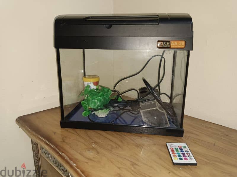 FISH AQUARIUM WITH LIGHT WITH REMOTE AND OXYGEN PUMP حوض السمك 0