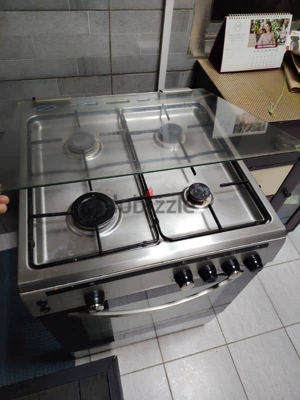 Hoover 60x60 4 Burner cooking range with Full grill option 2