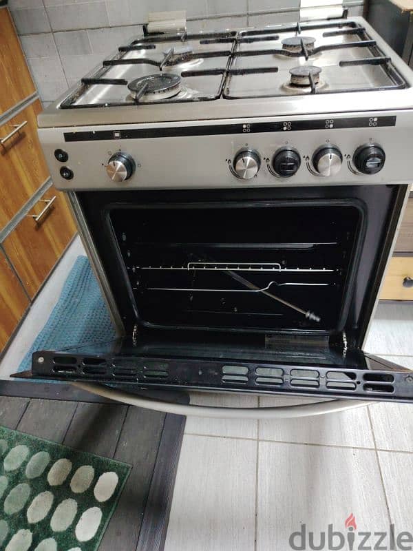 Hoover 60x60 4 Burner cooking range with Full grill option 5