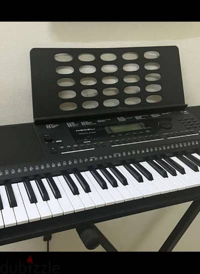 بيانو piano keyboard