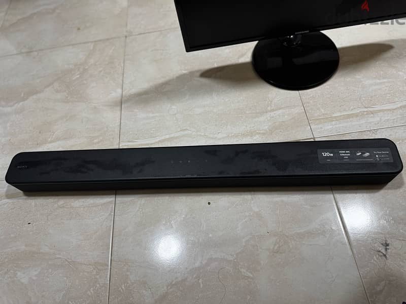 MacBook mini M1 with Samsung gaming  Screen with Sony sound bar 7