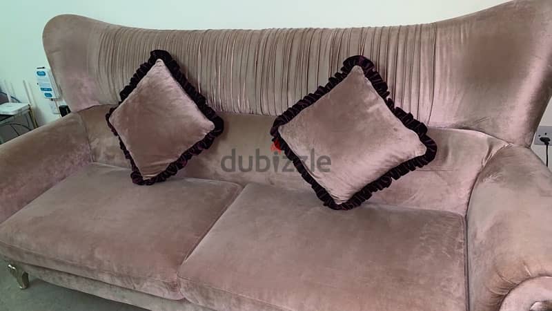 4 sofas 2