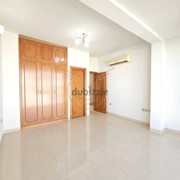 AL QURUM | LUXURIOUS 3+1 BR VILLA FOR RENT 6