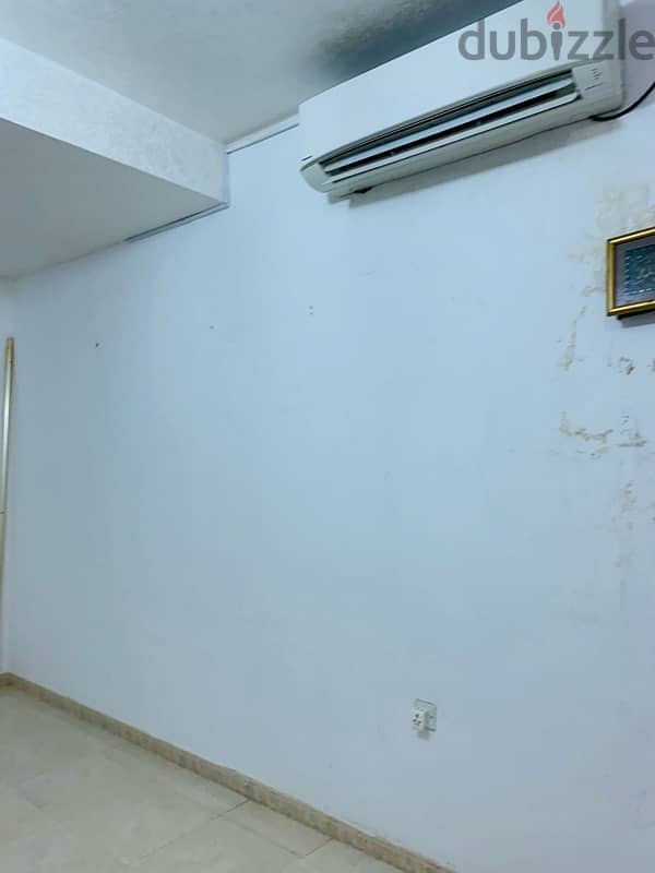 Room for Rent in Ruwi, Mumtaz area 3