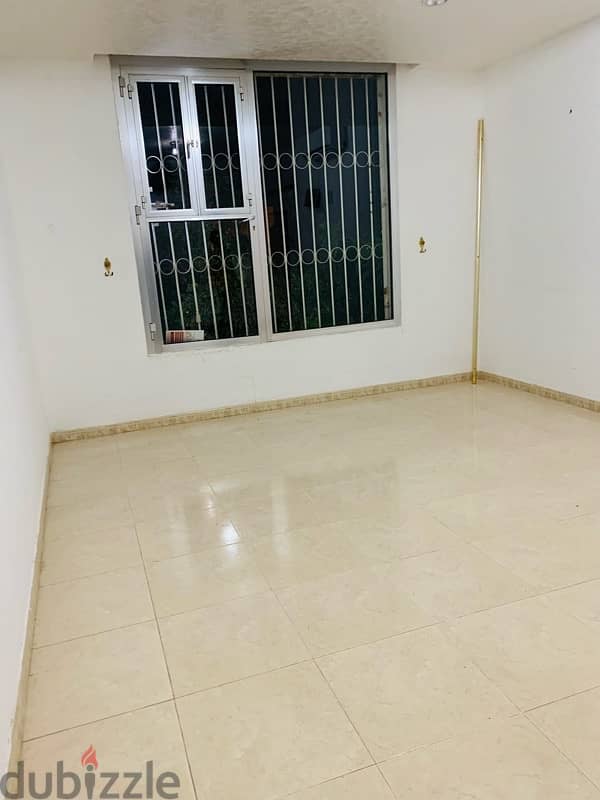 Room for Rent in Ruwi, Mumtaz area 4