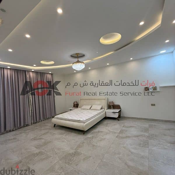 فيلا راقية للإيجار في المعبيلة الجنوبية Luxury villa for rent in South 7