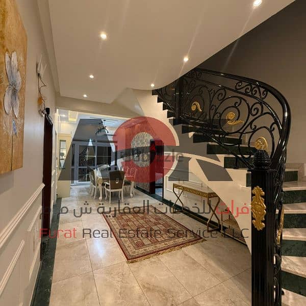 فيلا راقية للإيجار في المعبيلة الجنوبية Luxury villa for rent in South 11