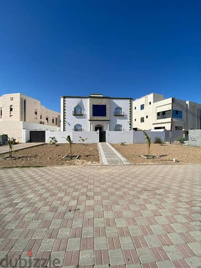 "SR- AG-715  Spacious  Villa for Rent in mawaleh south